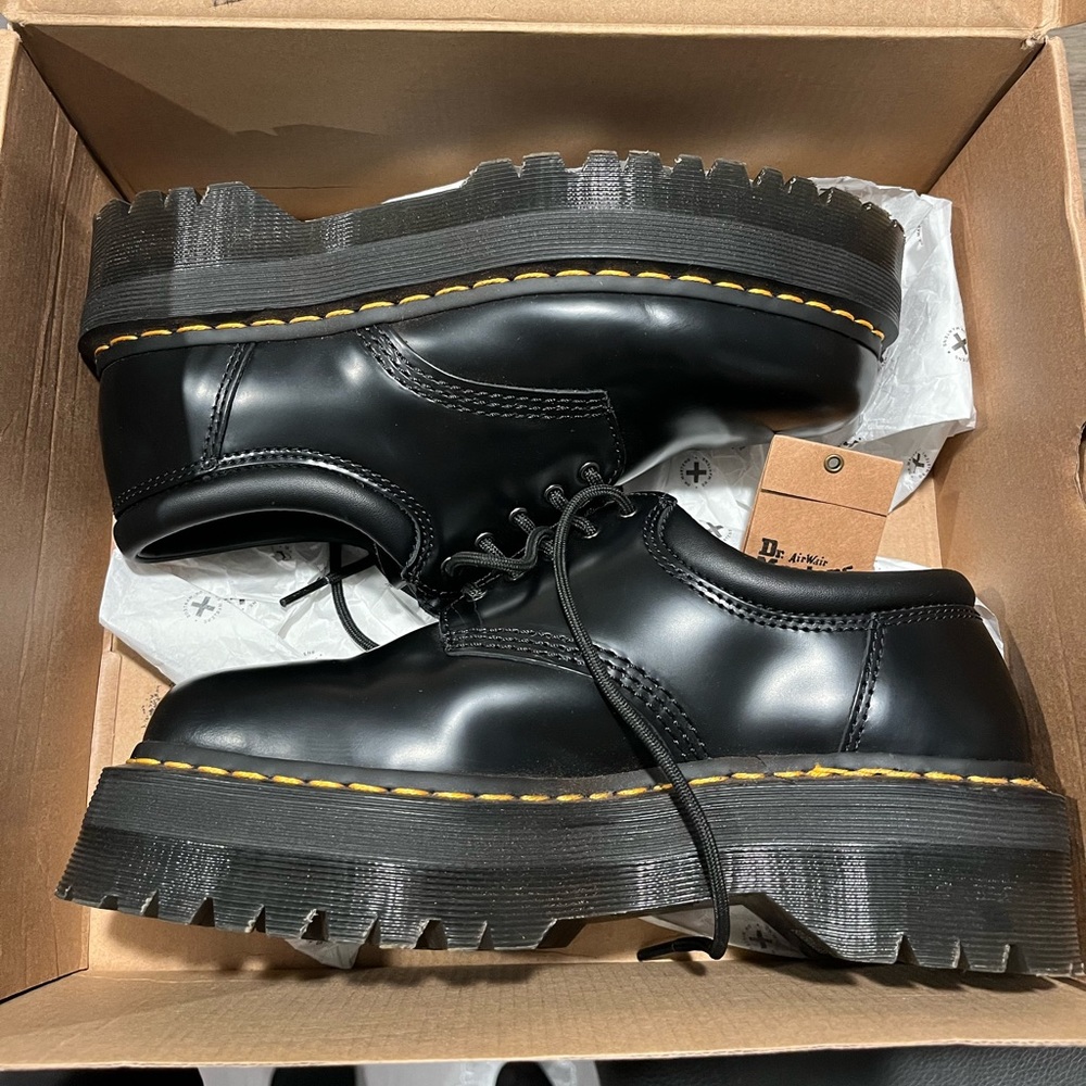 Style: 8053 Leather Platform Casual Shoes. Brand: Dr. Martens Color: Black